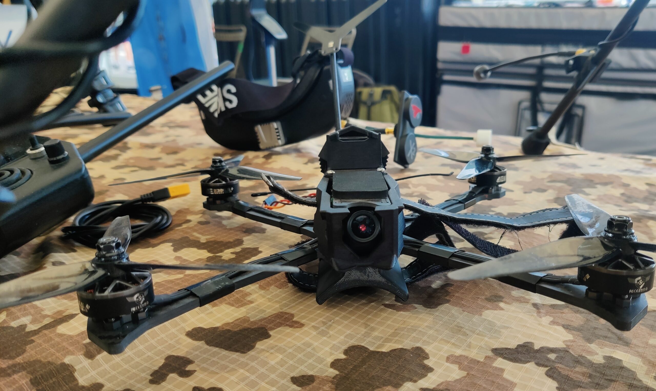 Paris Air Show 2025 - Drone FPV Militaire Paris Air Show 2025 - Drone FPV Militaire